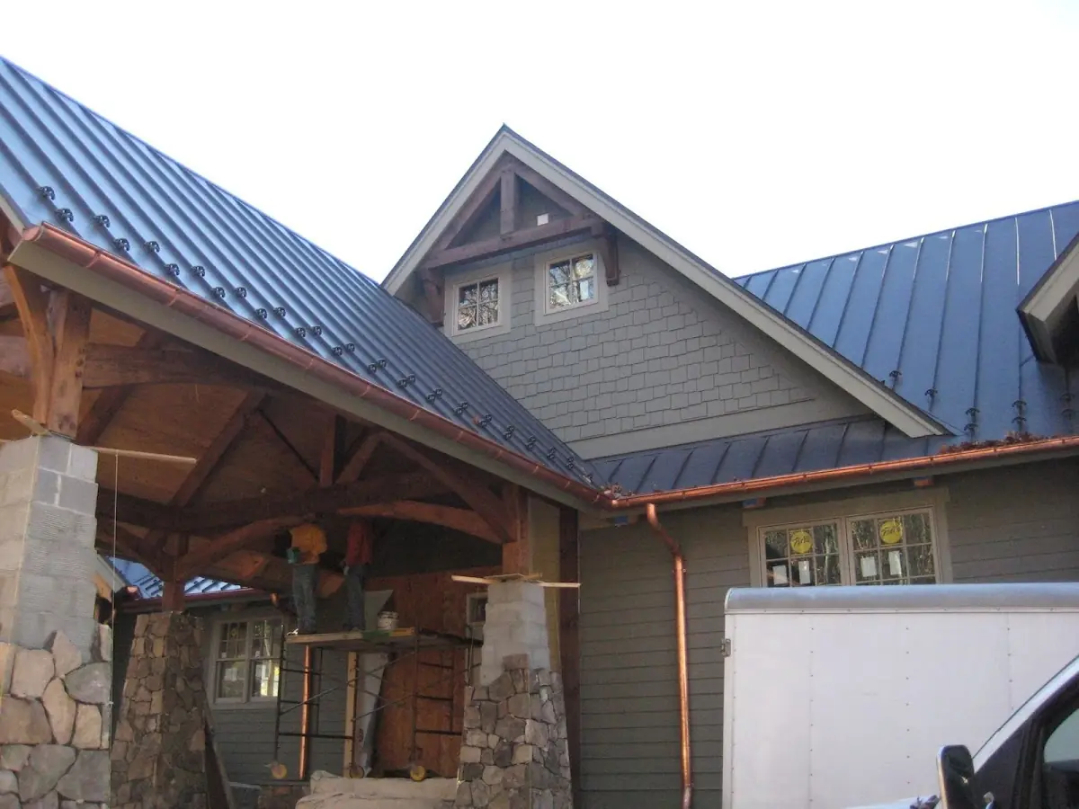 Craftsman Roofing team delivering quality roofing work in Carroll View
